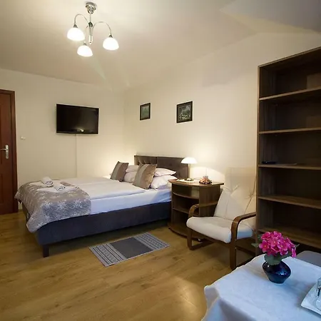 게스트하우스 Willa Oliwia 우스트론